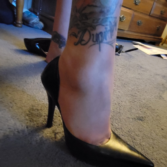 Colin Stewart new pointy toe black heals - Picture 4 of 4
